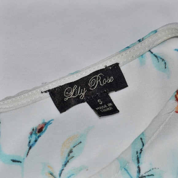 𝐋𝐈𝐋𝐘 𝐑𝐎𝐒𝐄 𝐆𝐢𝐫𝐥’𝐬 𝐃𝐫𝐞𝐬𝐬 - Picture 3 of 4